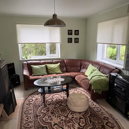 Liiva Kuelalistemaja تويلا