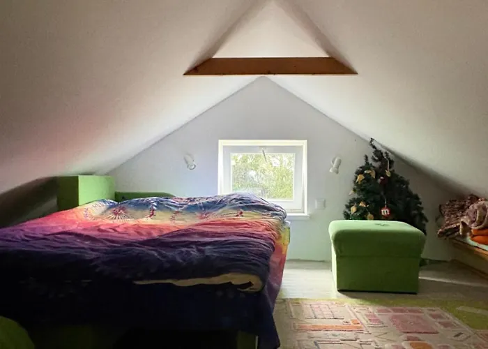 Liiva Kuelalistemaja *